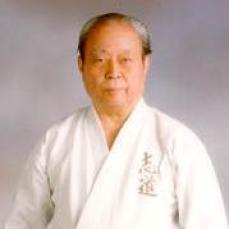 Grão-Mestre Katsuya Miyahira Grão-Mestre Katsuya Miyahira