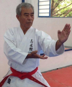 Kazunori Yonamine Hanshi (9º Dan) Kazunori Yonamine Hanshi (9º Dan)